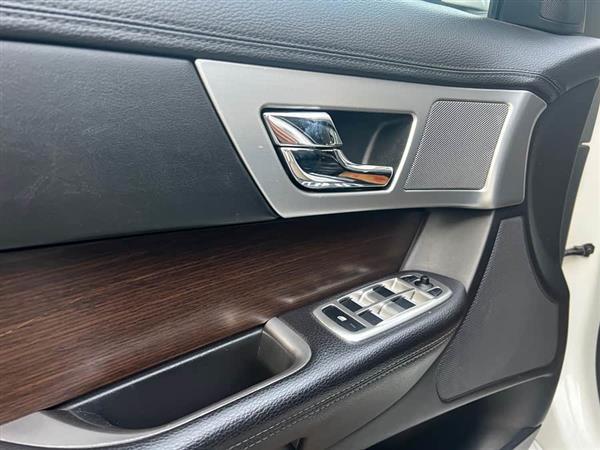 捷豹XF 2014款 XF 2.0T 风华版