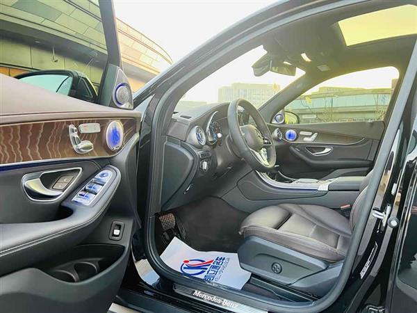 奔驰GLC 2020款 改款 GLC 260 L 4MATIC 豪华型