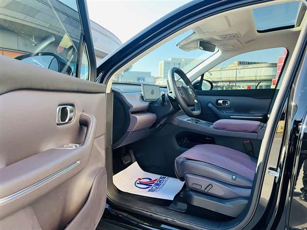 零跑C16 2024款 增程 200尊享版