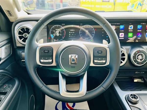 坦克300 2021款 越野版 2.0T 征服者