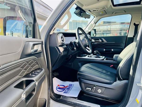 坦克300 2021款 越野版 2.0T 征服者