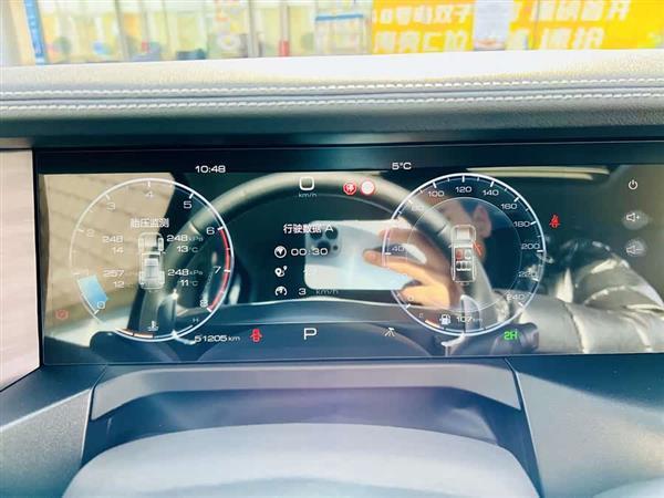 坦克300 2021款 越野版 2.0T 征服者