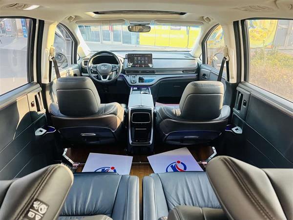 奥德赛 2022款 2.0L e:HEV 锐·领享版