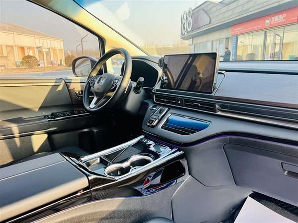 奥德赛 2022款 2.0L e:HEV 锐·领享版