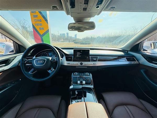 奥迪A8 2016款 A8L 45 TFSI quattro舒适型