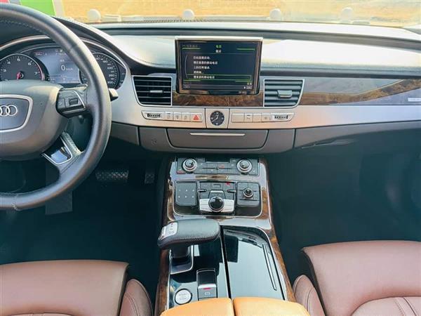 奥迪A8 2016款 A8L 45 TFSI quattro舒适型