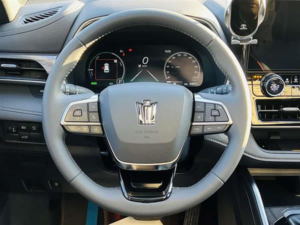 皇冠陆放 2024款 2.5L HEV四驱尊贵版