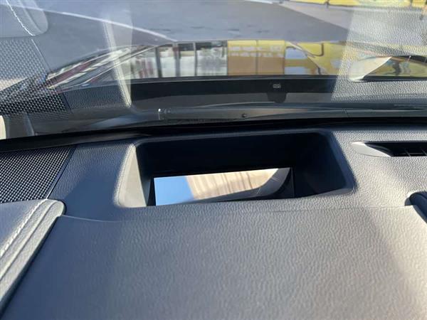 皇冠陆放 2024款 2.5L HEV四驱尊贵版