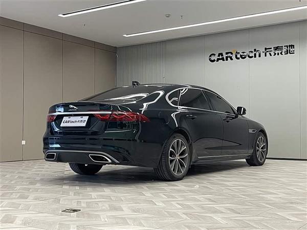 捷豹XFL 2023款 XFL 2.0T P250 两驱精英运动版