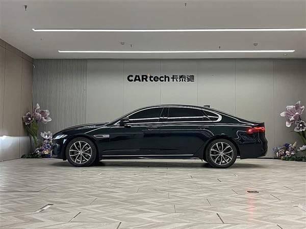 捷豹XFL 2023款 XFL 2.0T P250 两驱精英运动版