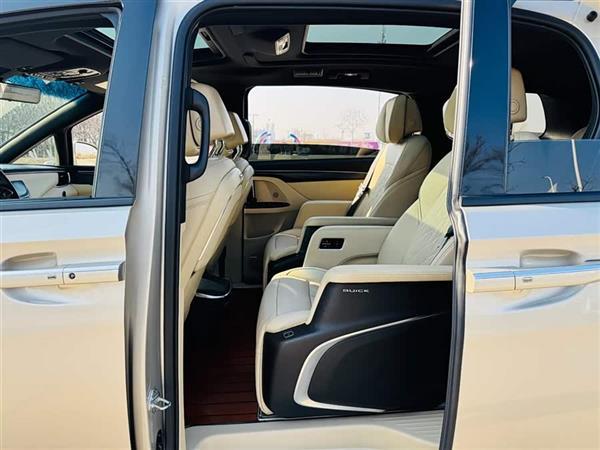 别克GL8 2022款 ES陆尊 653T 智慧旗舰型