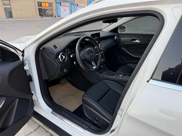 奔驰GLA 2017款 GLA 200 时尚型