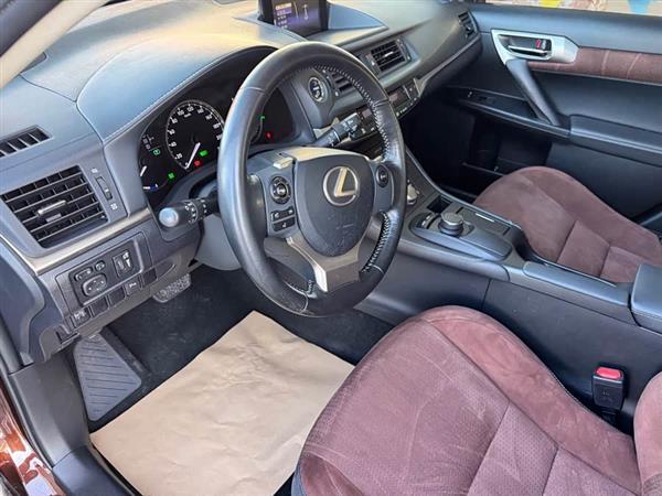 雷克萨斯CT 2014款 CT200h 舒适版 单色