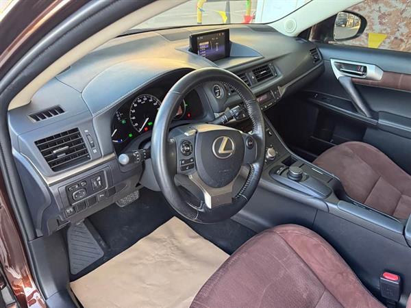 雷克萨斯CT 2014款 CT200h 舒适版 单色