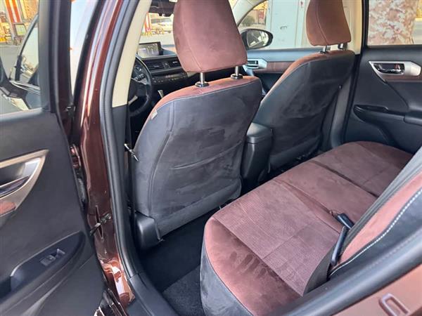 雷克萨斯CT 2014款 CT200h 舒适版 单色