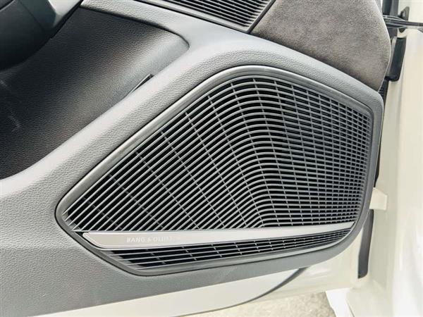 奥迪A4L 2020款 45 TFSI quattro 臻选动感型