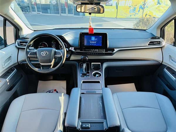 格瑞维亚 2023款 2.5L混动 豪华版