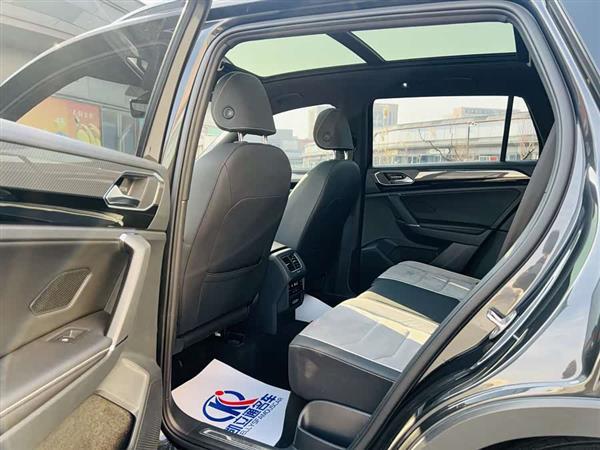 探岳 2021款 380TSI 四驱R-Line智联版