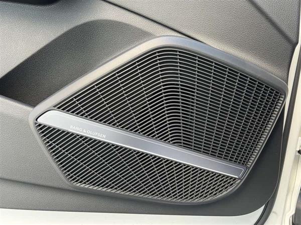 奥迪Q5L 2022款 45T 豪华动感型