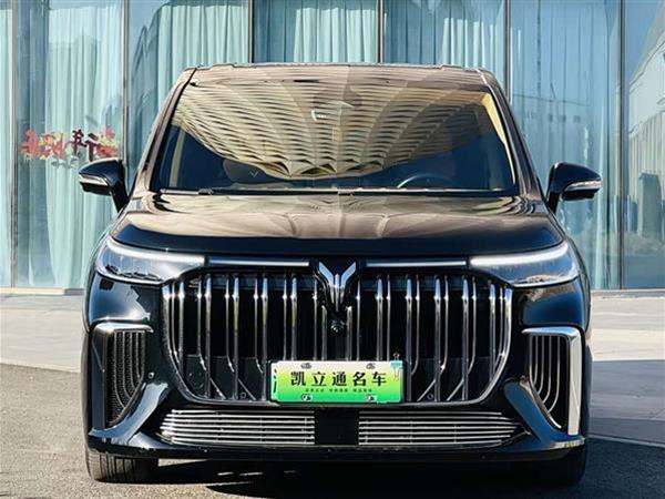 岚图梦想家 2024款 PHEV 超长续航尊贵版