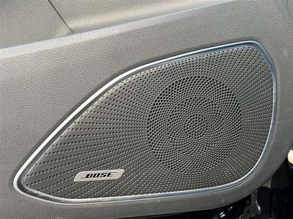 红旗HS5 2023款 2.0T 旗享Pro版