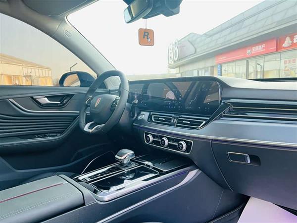 红旗HS5 2023款 2.0T 旗享Pro版