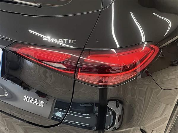 奔驰GLC 2023款 改款 GLC 300 L 4MATIC 动感型 7座
