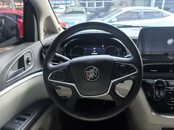 别克GL8 2022款 陆上公务舱 652T 豪华型