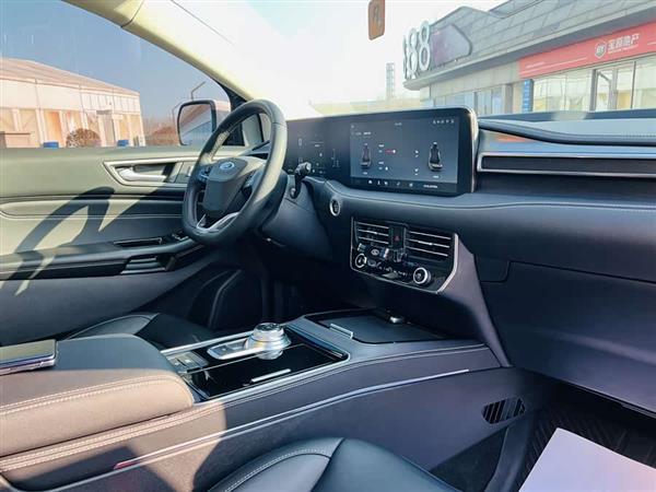 锐界 2021款 PLUS EcoBoost 245 两驱铂锐型 5座