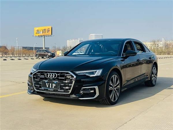 奥迪A6L 2025款 改款 45 TFSI quattro 臻选动感型