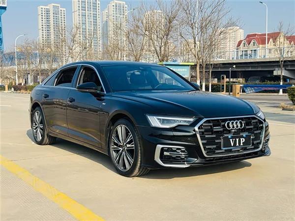 奥迪A6L 2025款 改款 45 TFSI quattro 臻选动感型