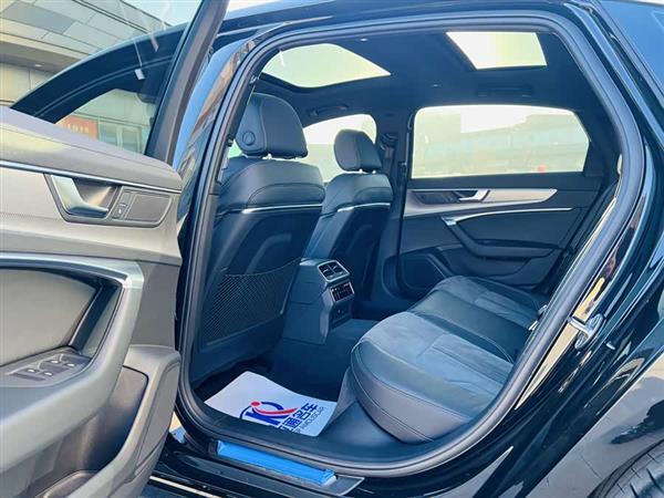 奥迪A6L 2022款 45 TFSI 臻选动感型
