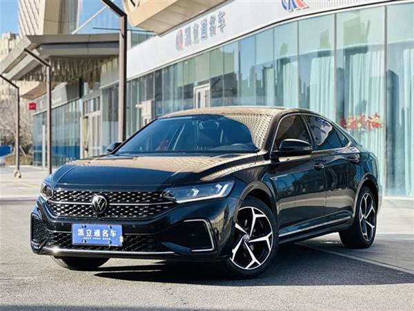 帕萨特 2023款 330TSI 星空精英版
