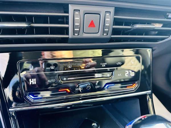 帕萨特 2023款 330TSI 星空精英版