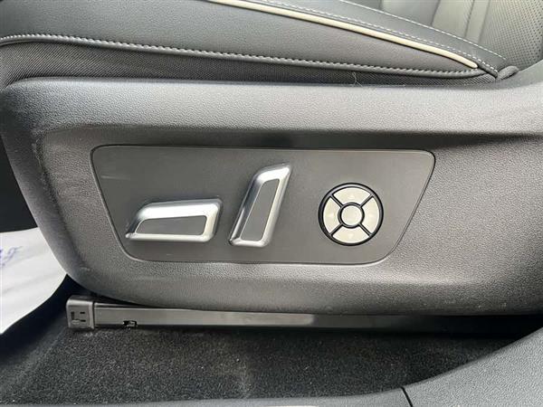 坦克300 2024款 2.0T 征服者