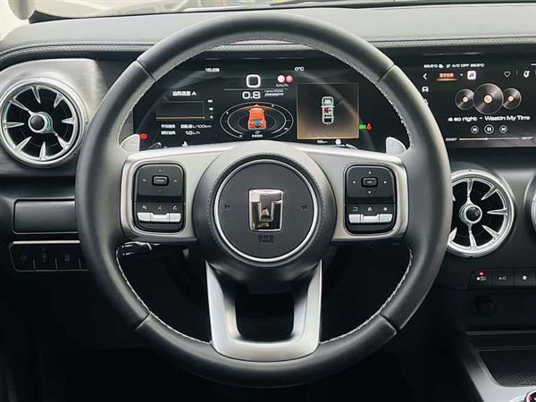 坦克300 2024款 2.0T 征服者