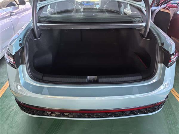 帕萨特 2025款 Pro 380TSI 星空龙尊版