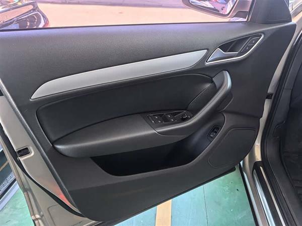 奥迪Q3 2017款 30 TFSI 时尚型