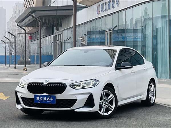 宝马1系 2021款 120i M运动曜夜版