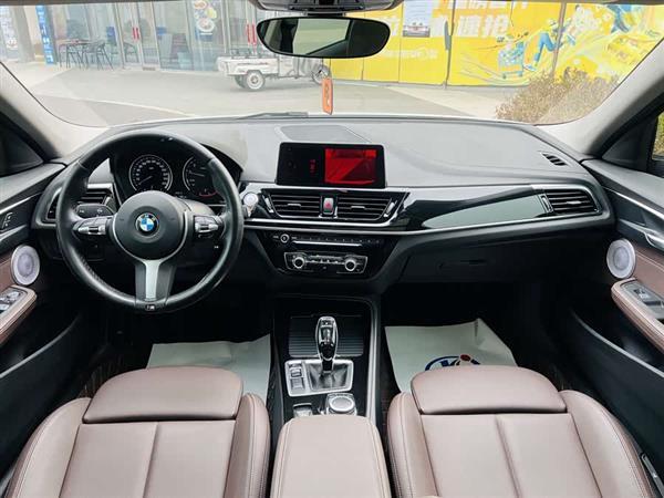 宝马1系 2021款 120i M运动曜夜版