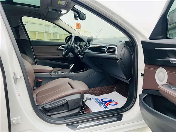 宝马1系 2021款 120i M运动曜夜版