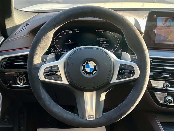 宝马5系 2021款 改款 530Li 尊享型 M运动套装