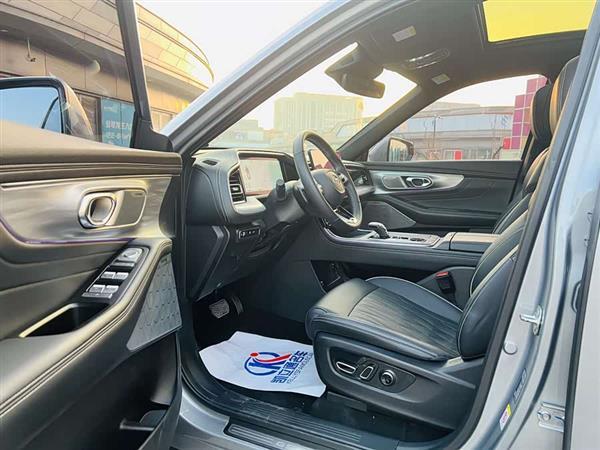 传祺GS8 2022款 领航系列 2.0TGDI 四驱豪华智联版（七座）