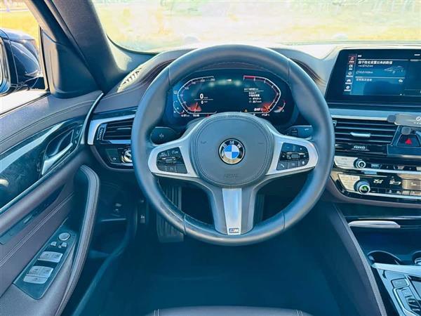 宝马5系 2020款 525Li M运动套装