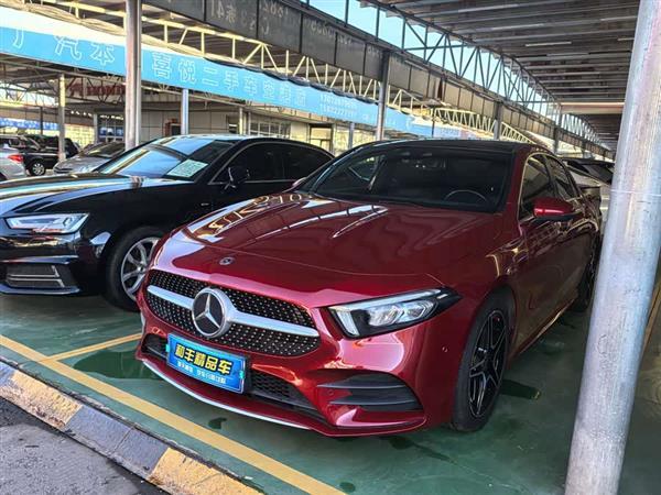 奔驰A级 2019款 A 200 L 运动轿车先行特别版