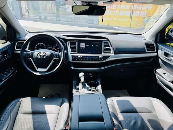 汉兰达 2021款 2.0T 四驱豪华版 7座