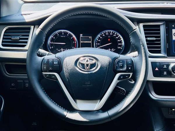 汉兰达 2021款 2.0T 四驱豪华版 7座