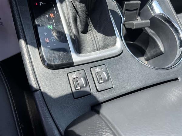 汉兰达 2021款 2.0T 四驱豪华版 7座