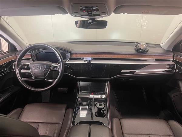 奥迪A8 2019款 A8L 55 TFSI quattro 豪华型