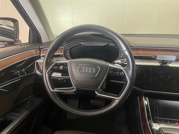 奥迪A8 2019款 A8L 55 TFSI quattro 豪华型